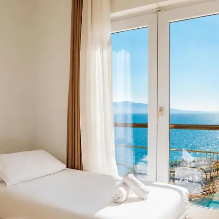 Helia Coast Hotel